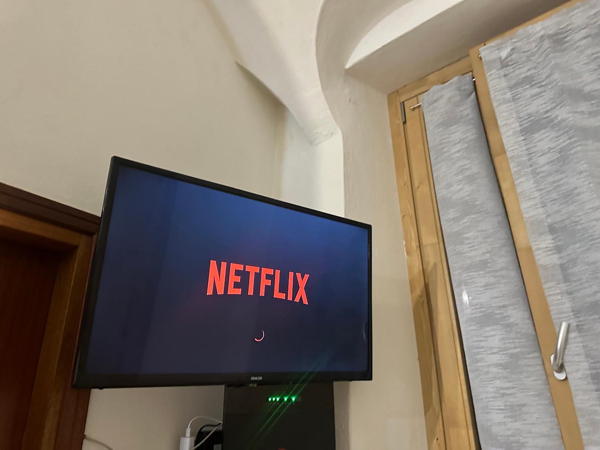 Flat In City Centre Tirano - 10 Minutes From Train Station Extérieur photo